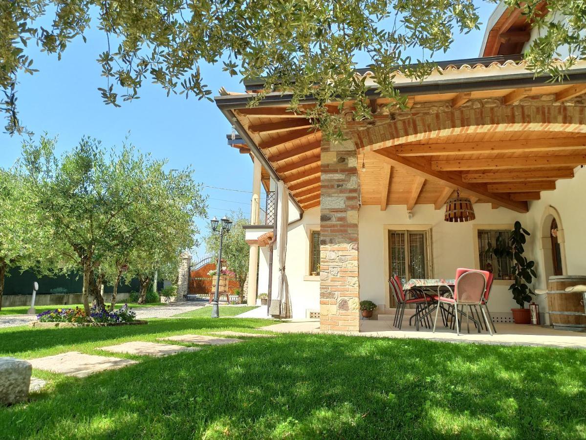 Le Zampolle B & B Colà Exterior foto