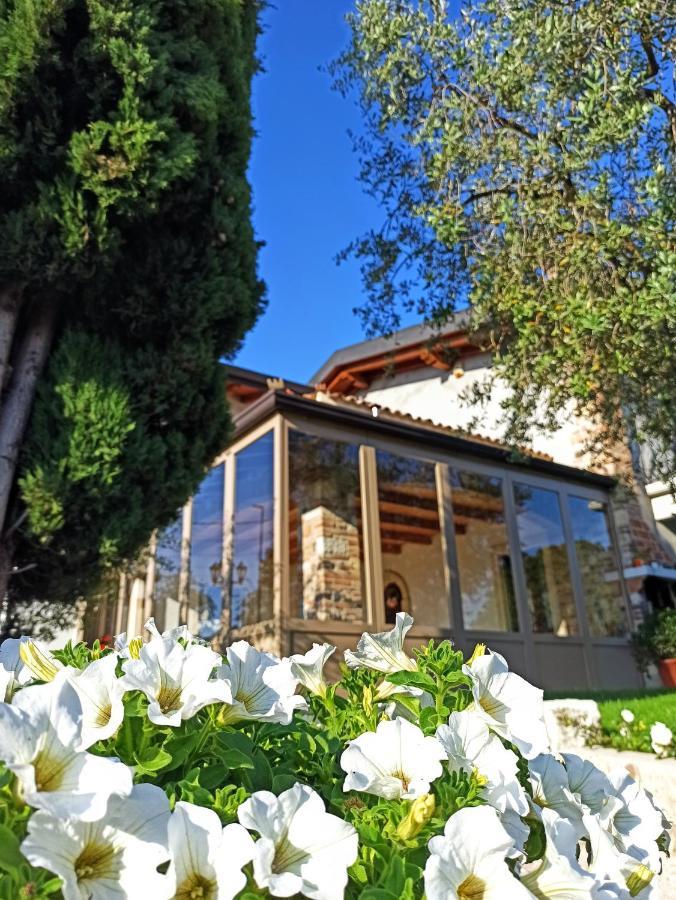Le Zampolle B & B Colà Exterior foto